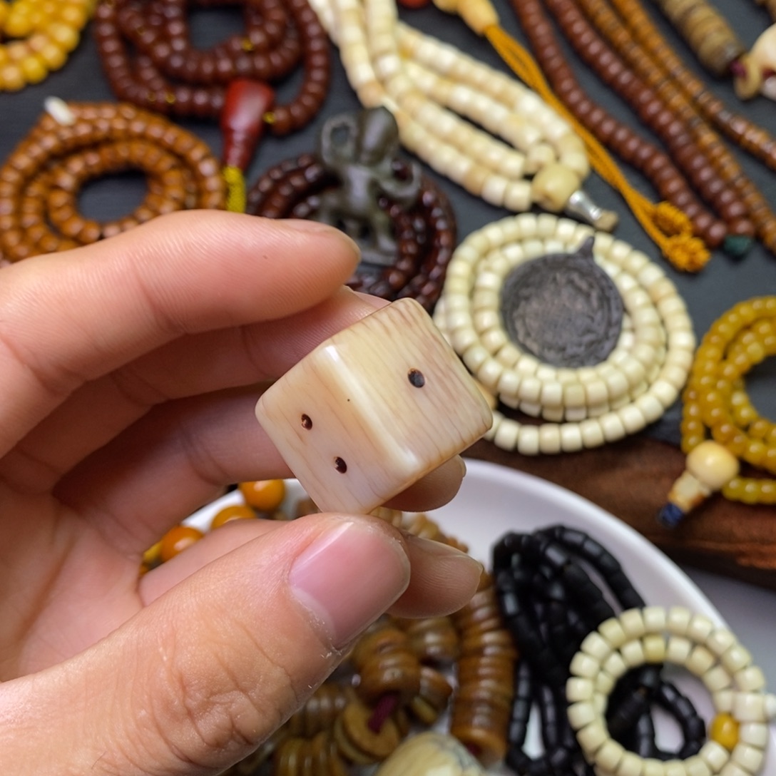 高级白果冻料骰子