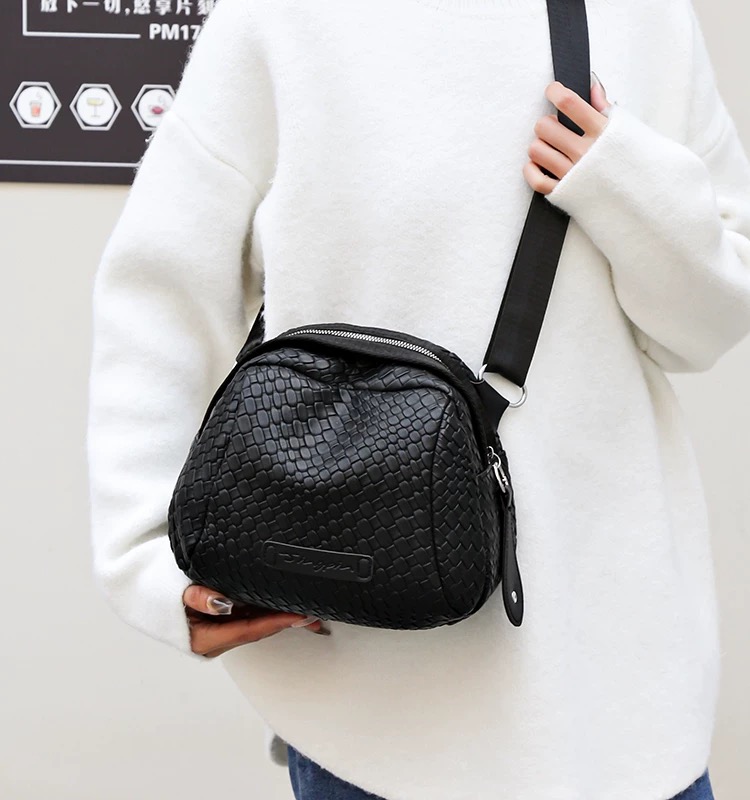 00Purse轻奢女包质感编织纹贝壳包大容量潮网红休闲斜挎包6633