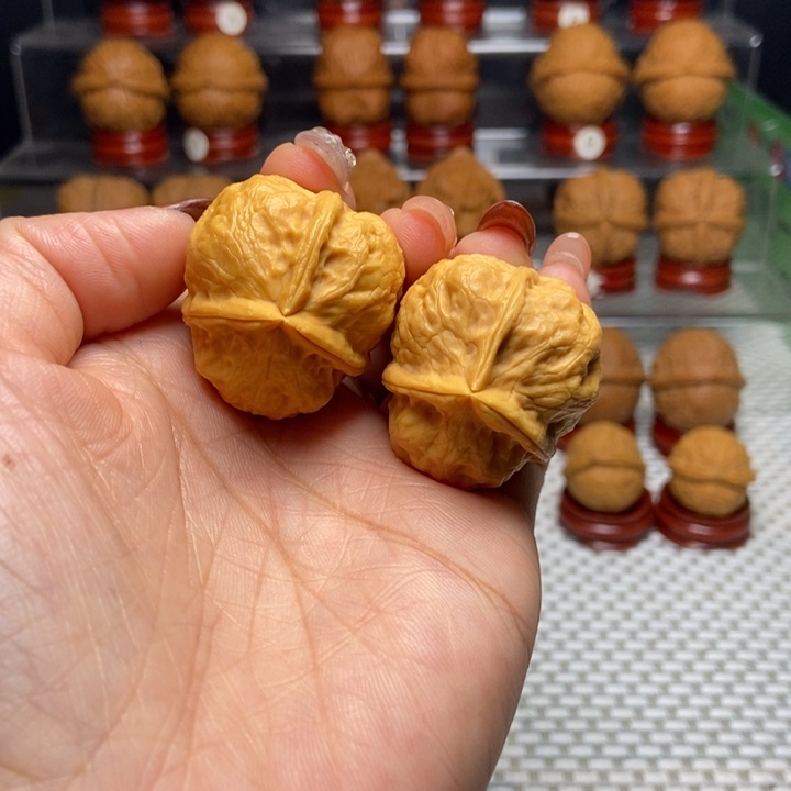 文玩核桃把件17小粽子三棱