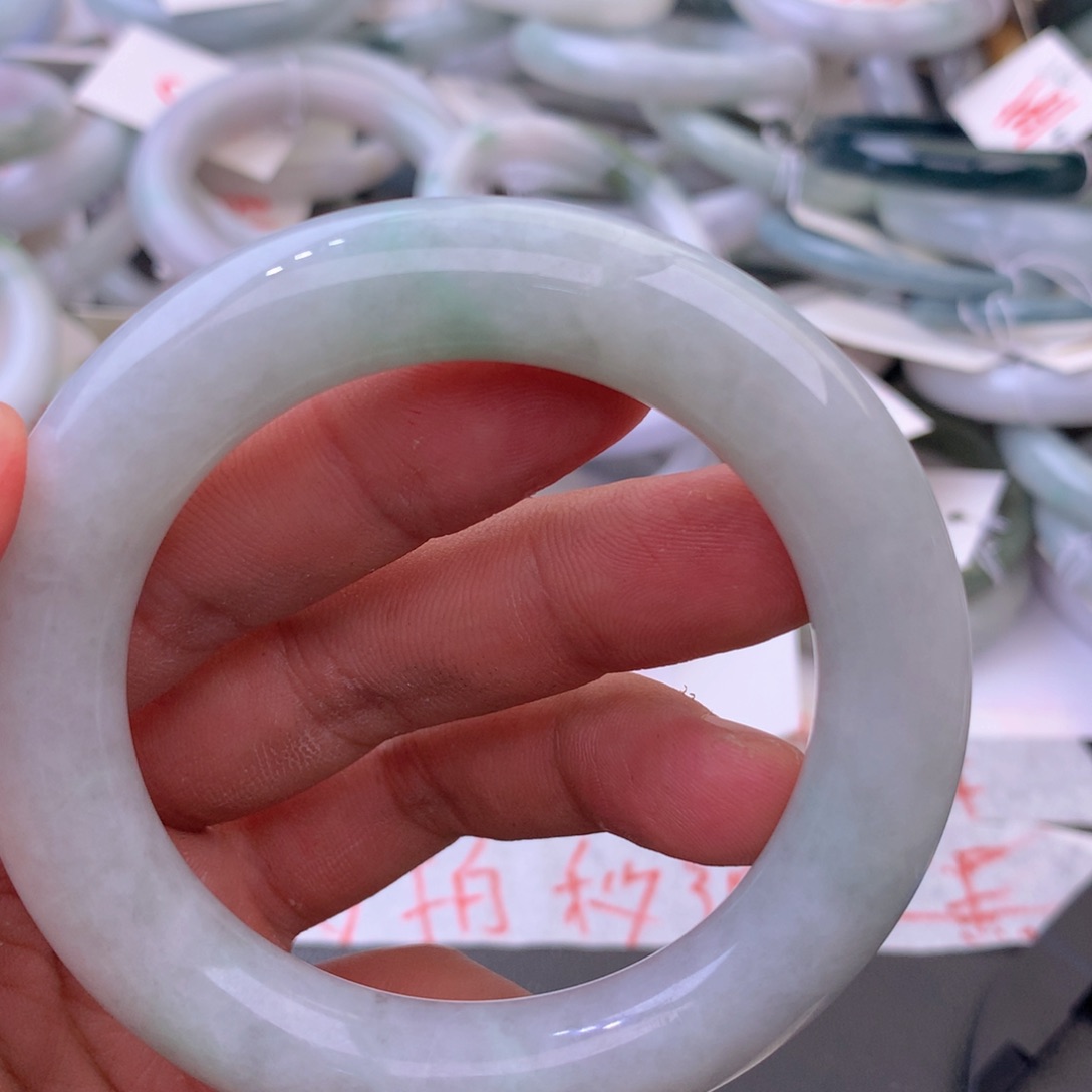 翡翠手镯未镶嵌126688558888888