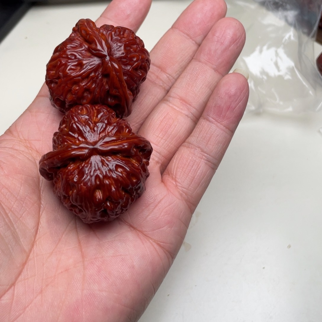 文玩核桃把件烟****?核桃