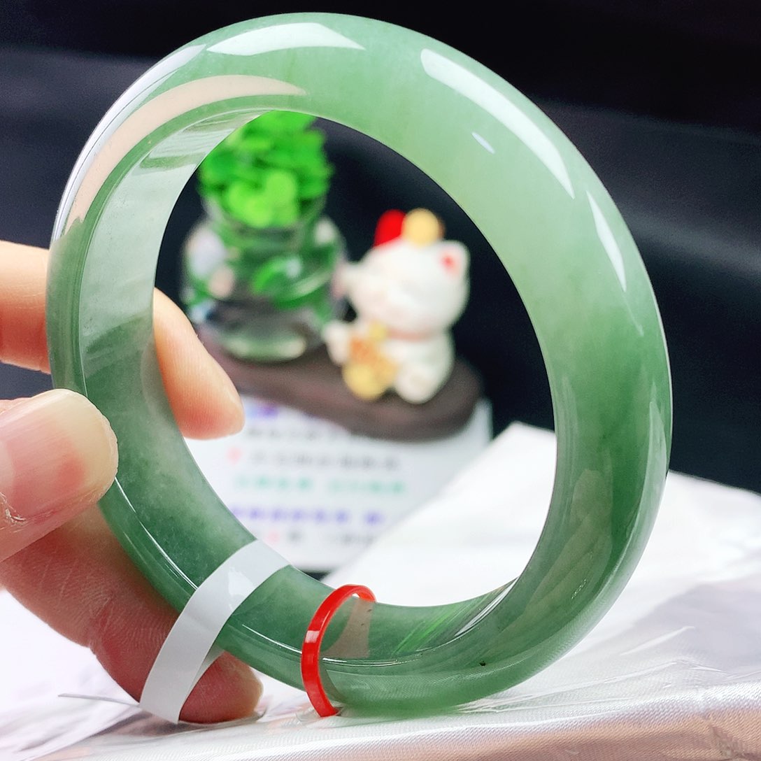 未镶嵌手镯翡翠58+轮胎