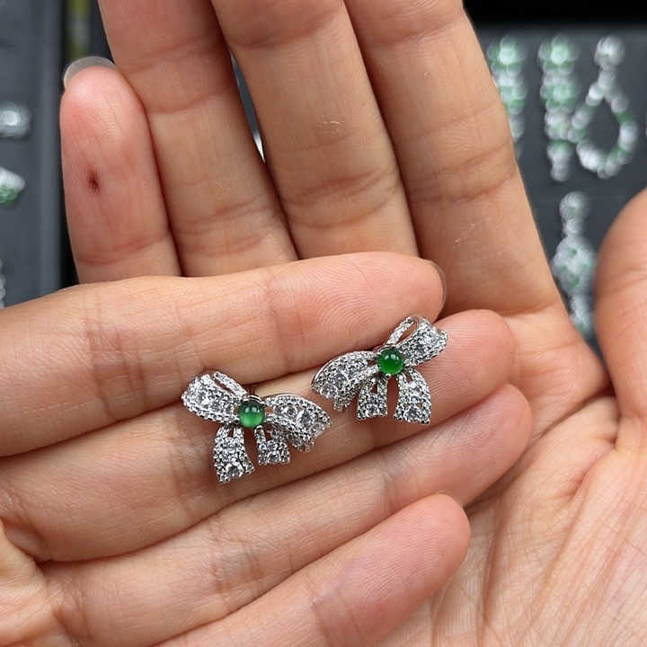 b***咚翡翠银S925镶嵌耳饰