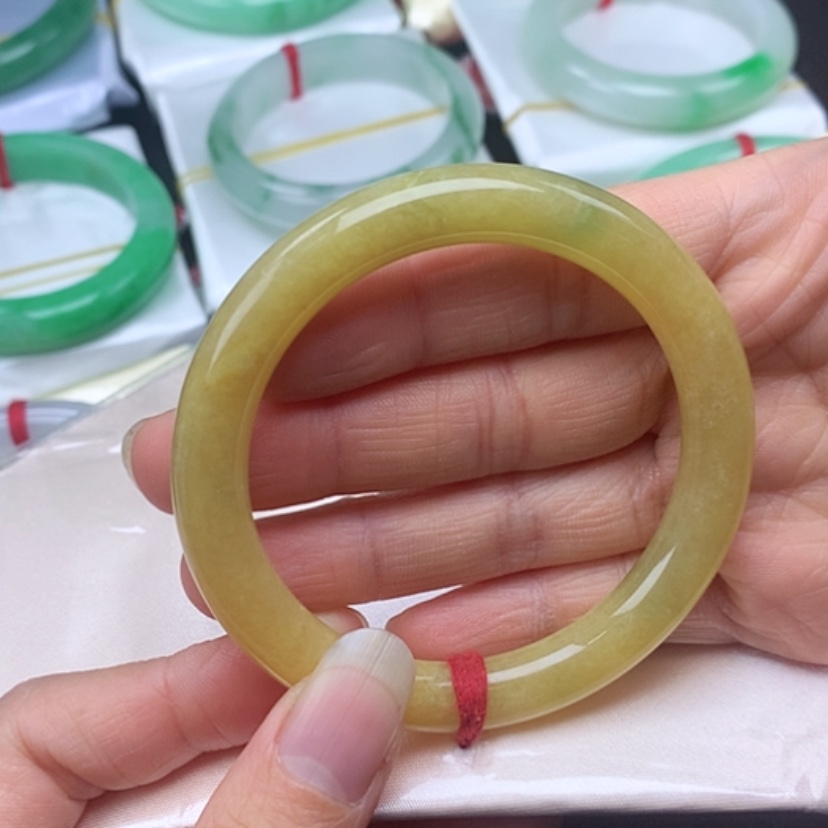 【闪购商品】翡翠戒指未镶嵌           圆条54