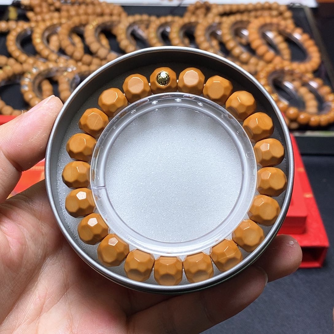 猴头核桃手串金标六方10左右全品8号