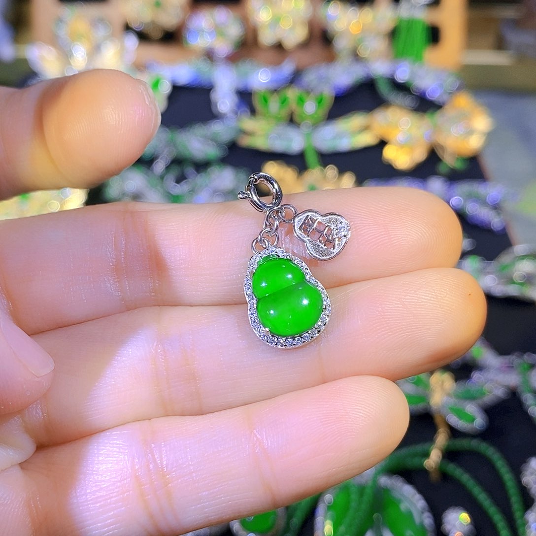 吊坠(不含链)银S925镶嵌翡翠