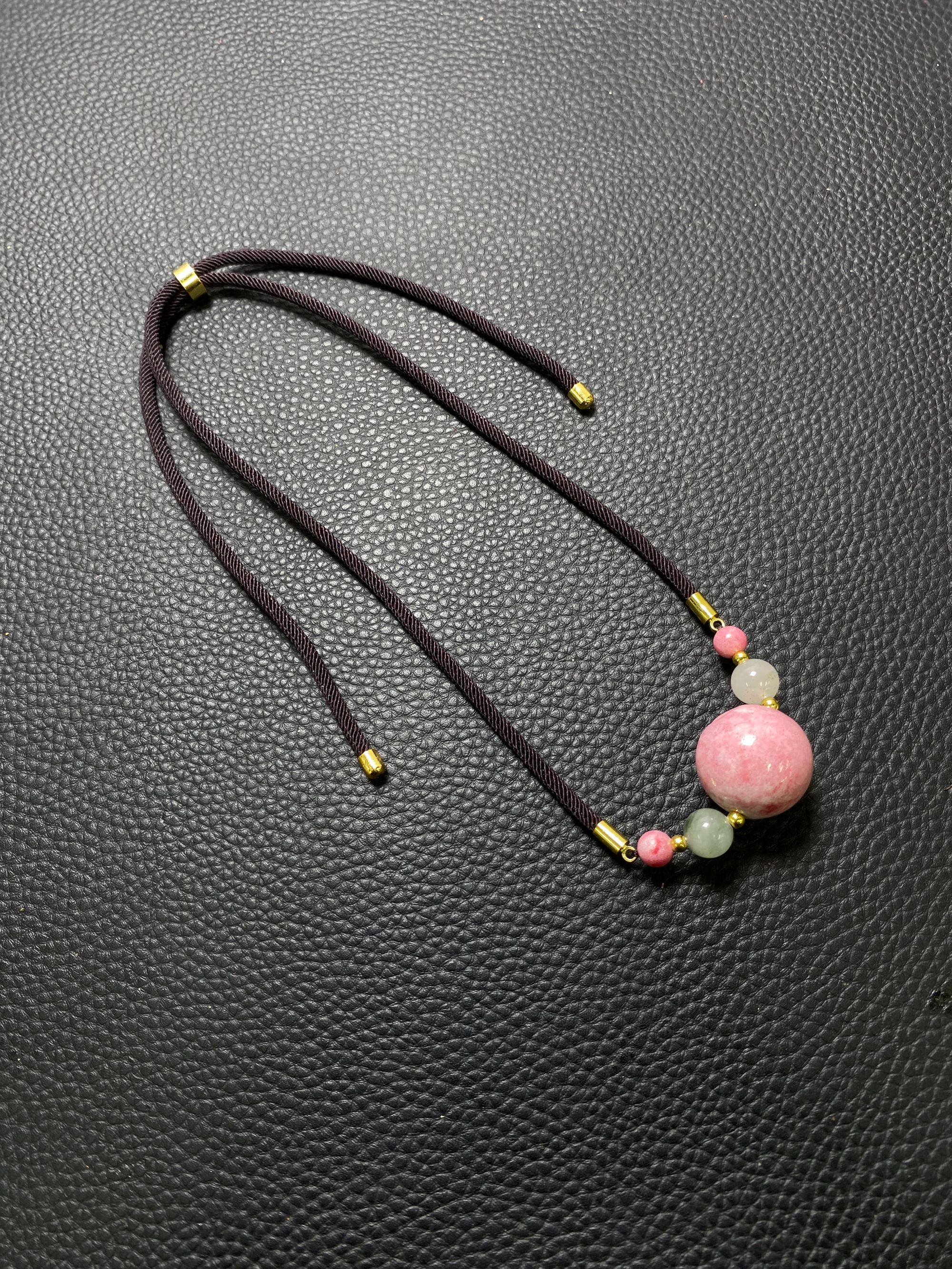 含辰砂工艺品N053-经典鸡血石圆珠吊坠