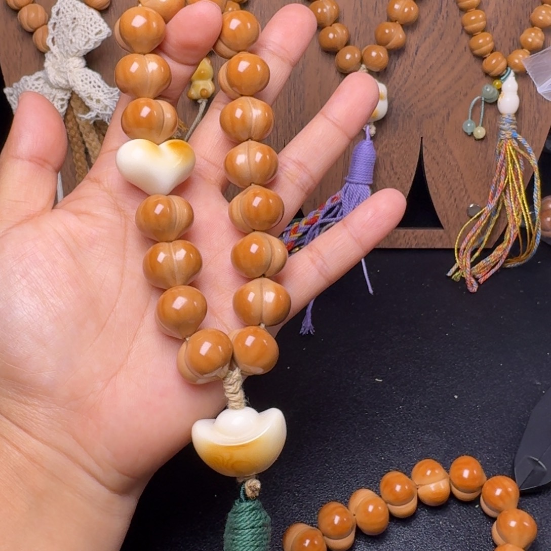 猴头核桃吊坠17➕配饰