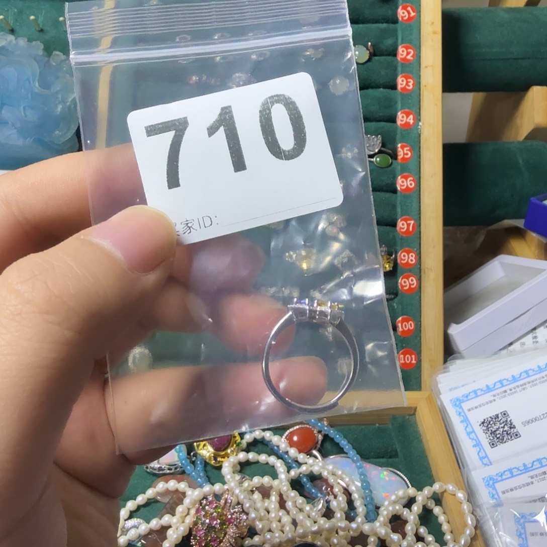 ℳ****戒指银S925镶嵌红宝石