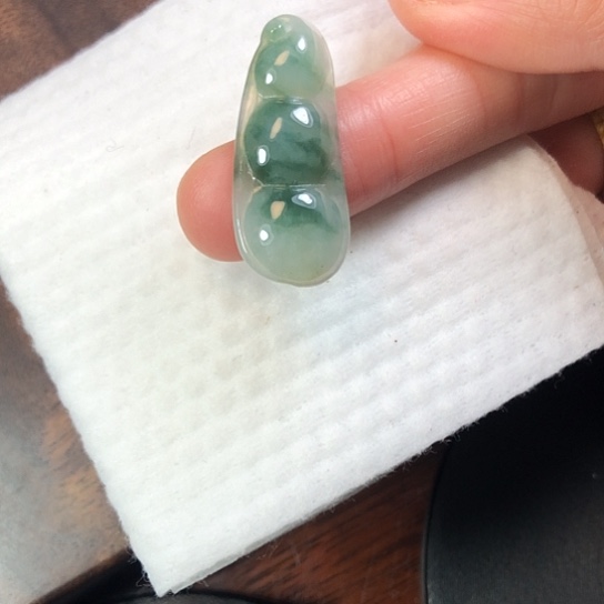 翡翠未镶嵌颈饰缅甸A货，每天下午1点半开播