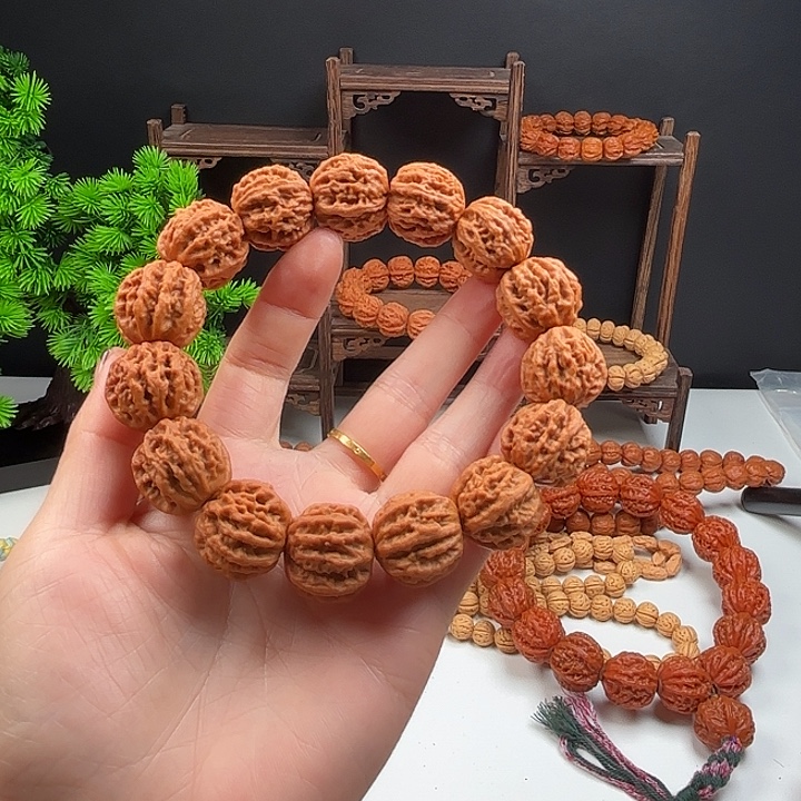 *****文玩核桃吊坠小核桃1