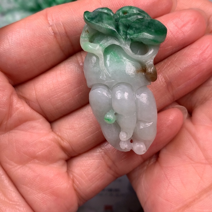 定制翡翠未镶嵌翡翠