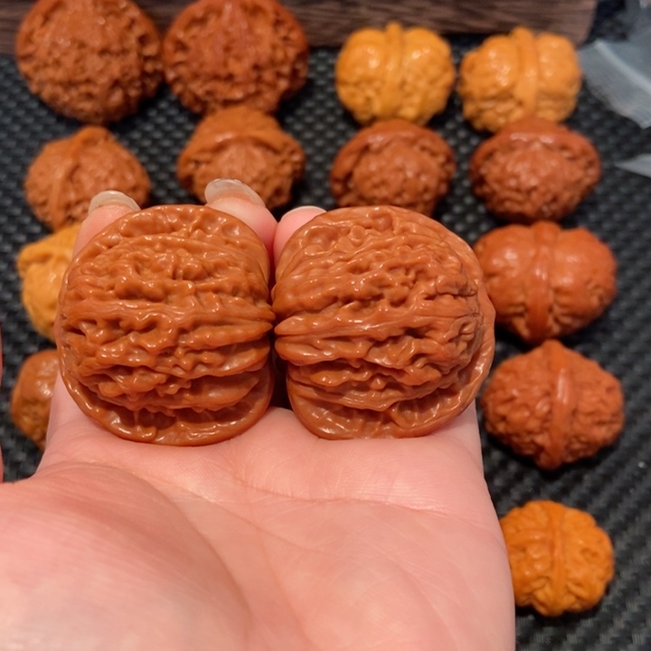 文玩核桃把件41.7尺寸四座楼1282