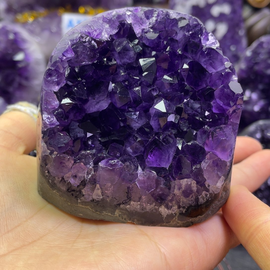 紫晶大型摆件（非配饰）未镶嵌