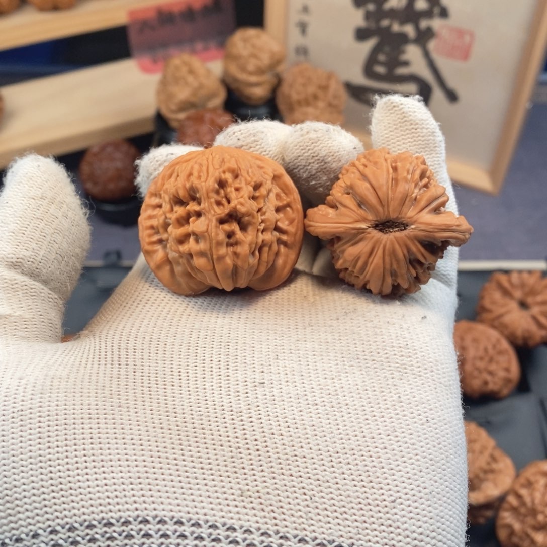 把件文玩核桃福利款38尺挂月峰四座楼