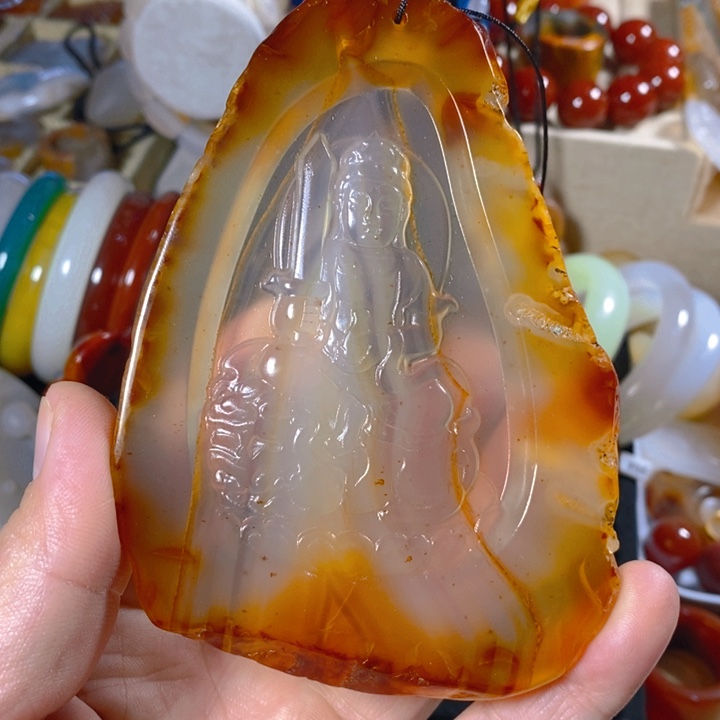 老***》玛瑙/玉髓未镶嵌颈饰