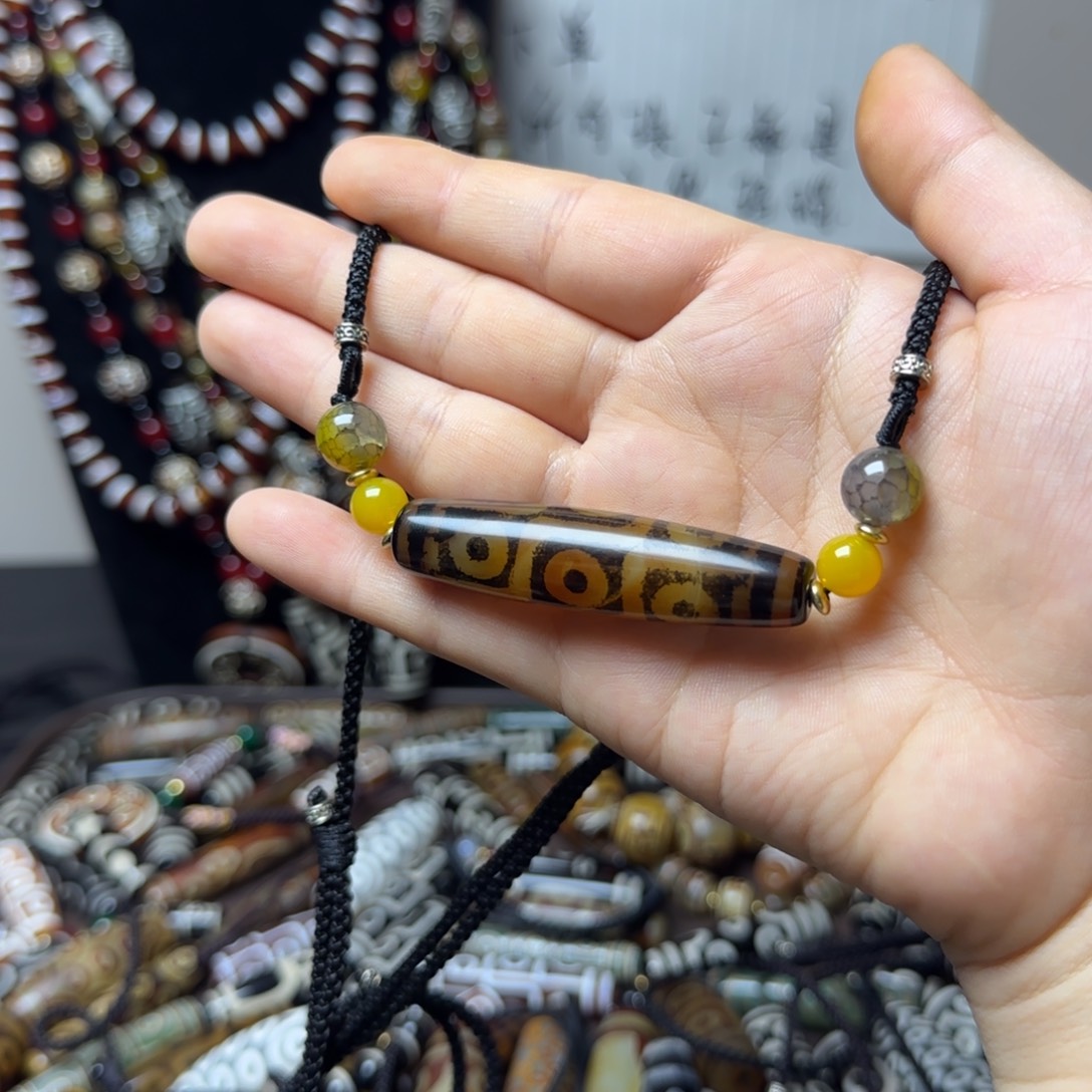 玛瑙/玉髓合金颈饰