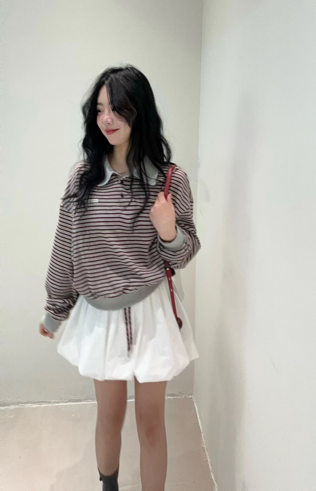 简约款拼接条纹卫衣