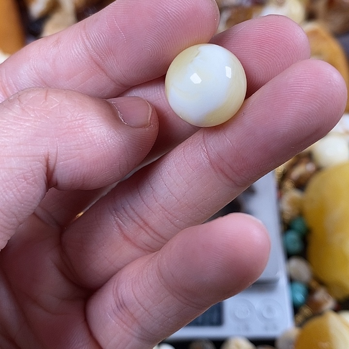 琥珀未镶嵌裸石我