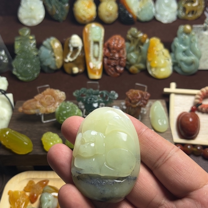 蛇纹石玉合金颈饰