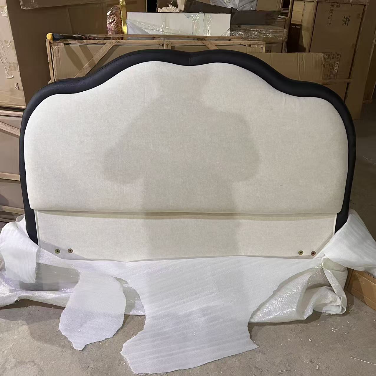 DZ  床  单床头 尺寸：1.5*2