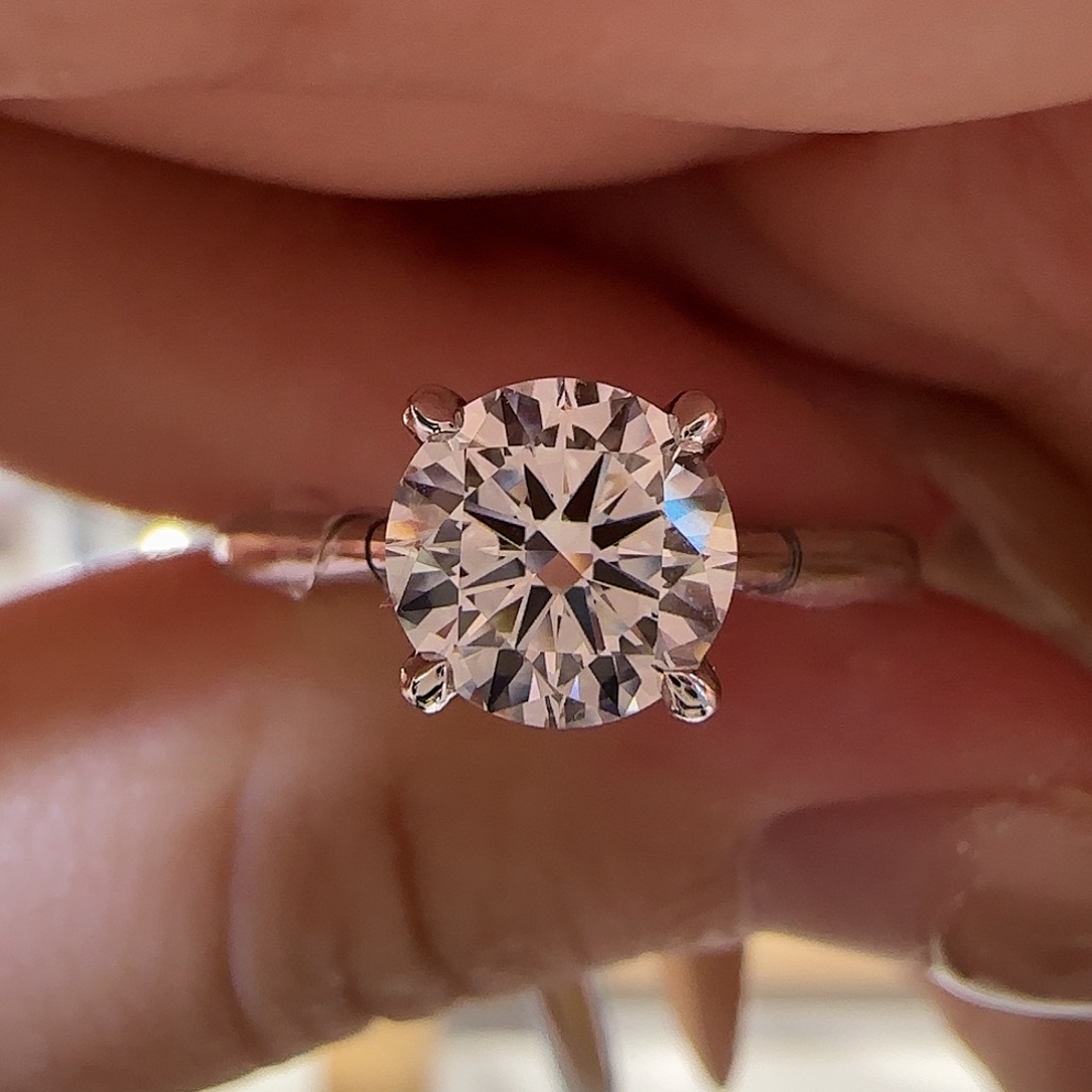 实验室培育钻石铂Pt950镶嵌经典四爪1卡11-17