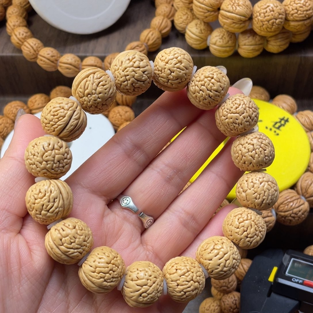 桃核手串〆****°小鸽子蛋