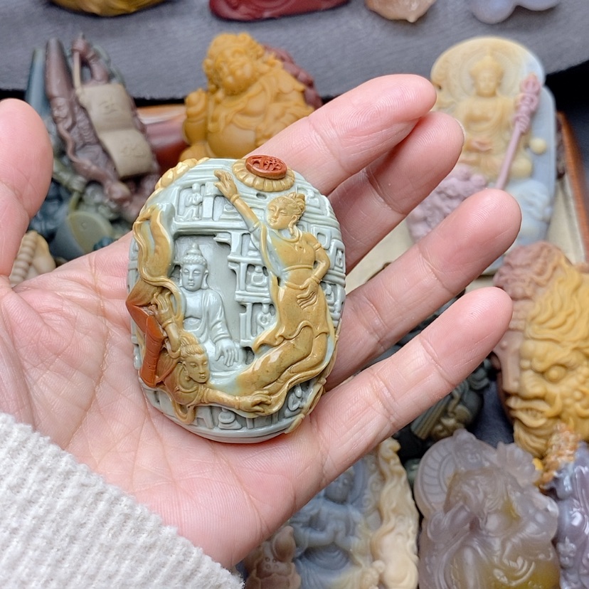 【闪购商品】定制石英质玉吊坠未镶嵌