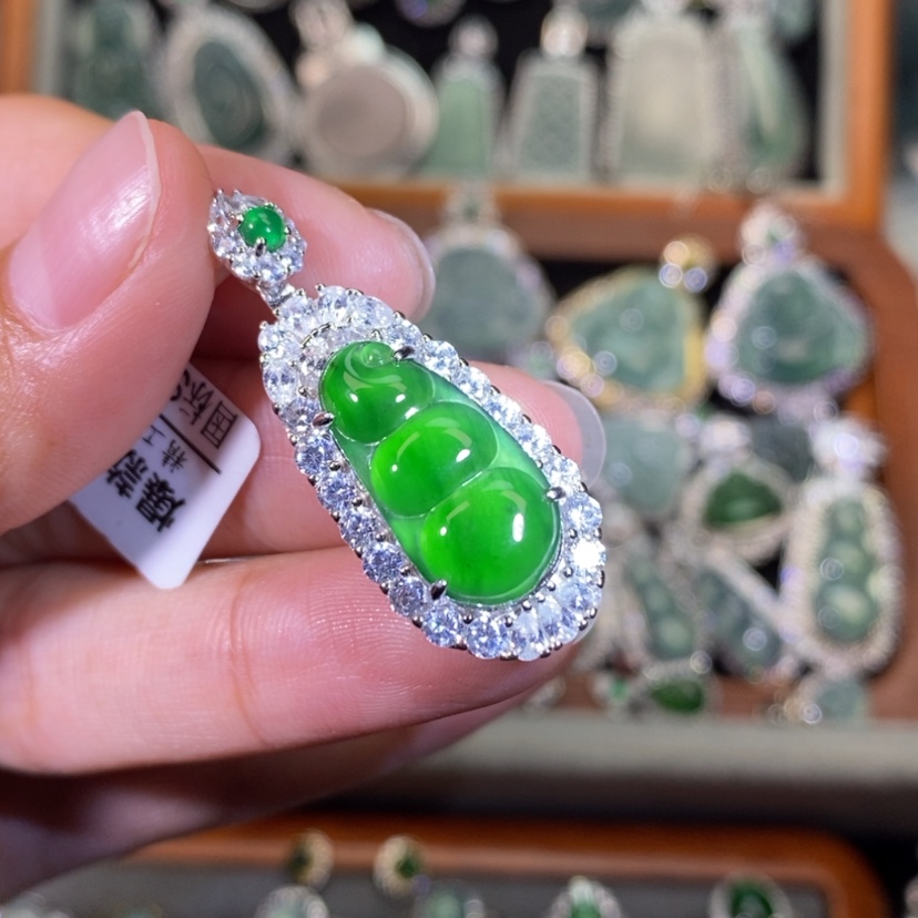 【闪购商品】翡翠银S925镶嵌颈饰天然