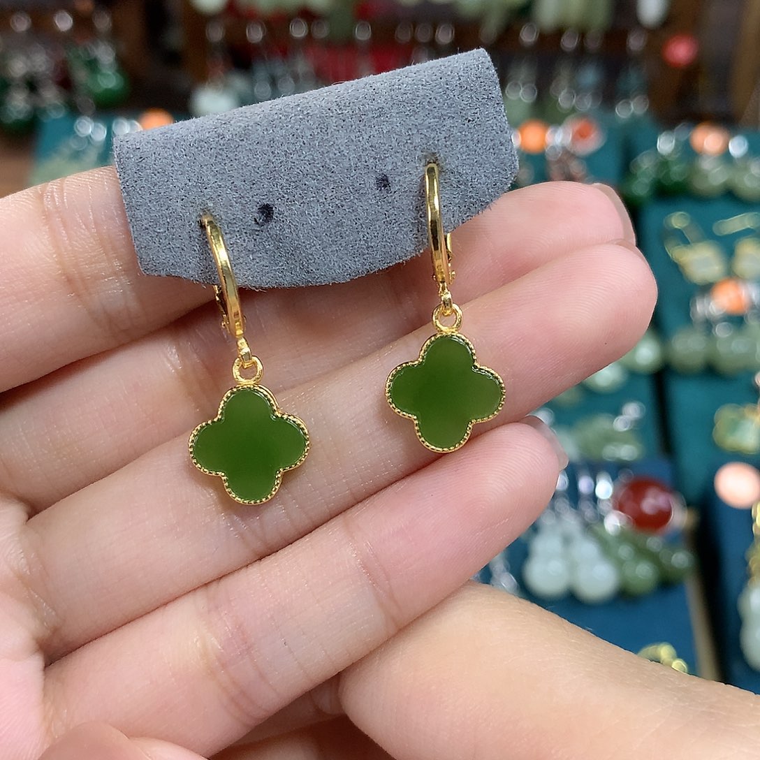 和田玉（碧玉）银S925镶嵌耳饰卡10左右