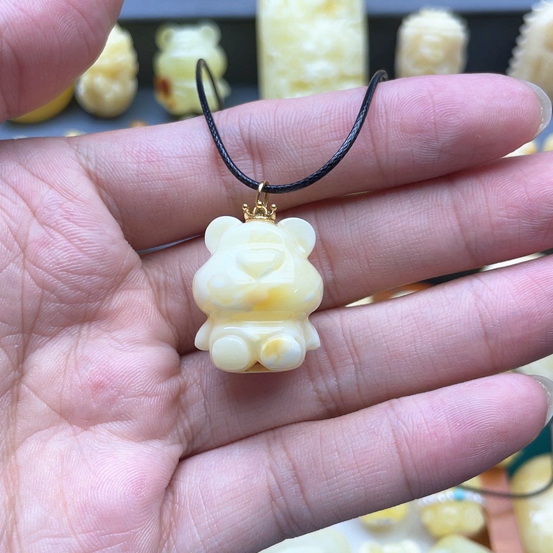 琥珀裸石未镶嵌蜜蜡