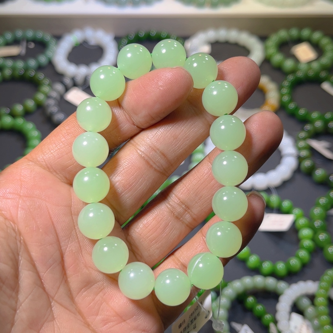 贤***和田玉未镶嵌手链