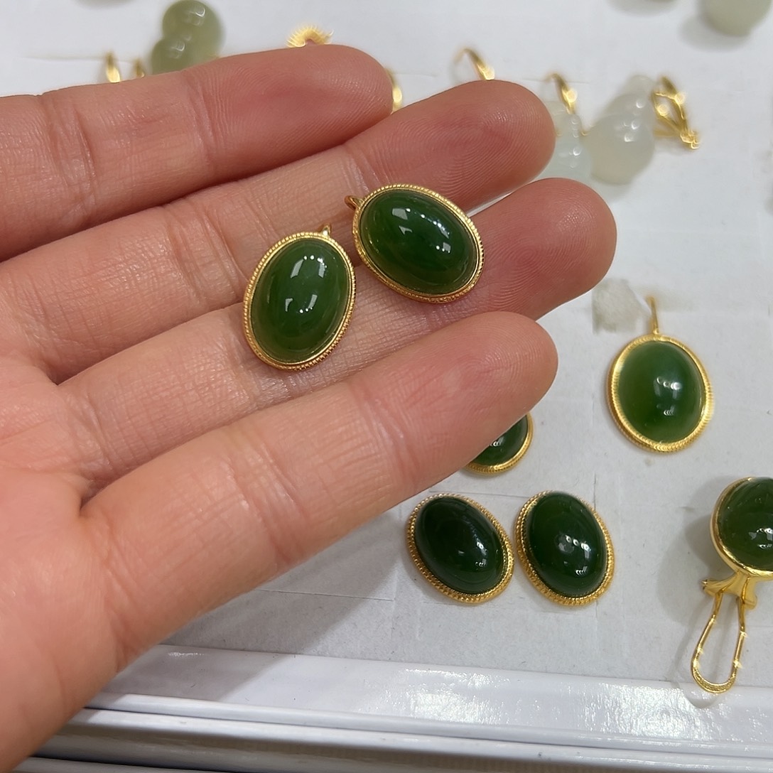 和田玉耳钩银S925镶嵌豪****9