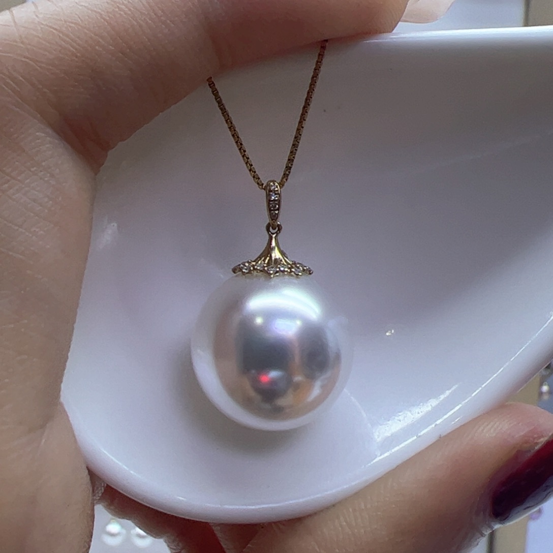 淡水珍珠吊坠(赠链)18K金镶嵌