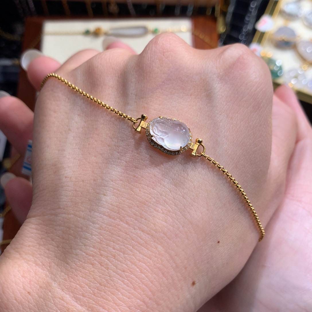 超***女翡翠18K金镶嵌颈饰翡翠