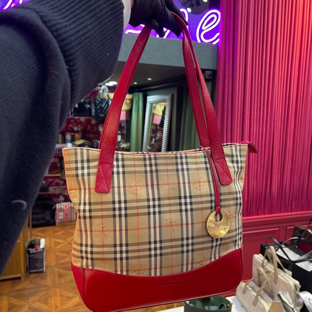 95新 BURBERRY/博柏利 Burberry 红皮战马格纹托特包