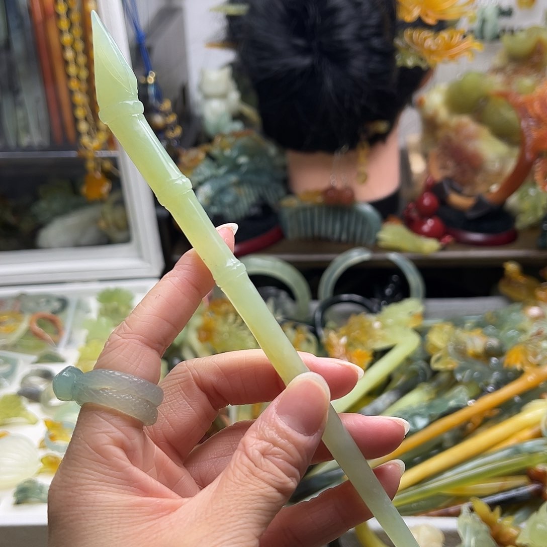 蛇纹石玉发饰合金