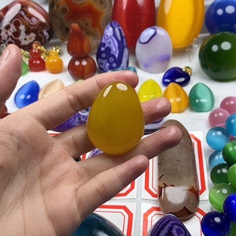 玛瑙/玉髓耳钉未镶嵌