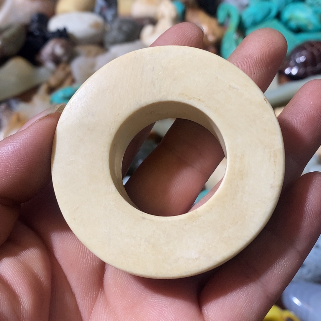 存***真和田玉（糖玉）未镶嵌挂件