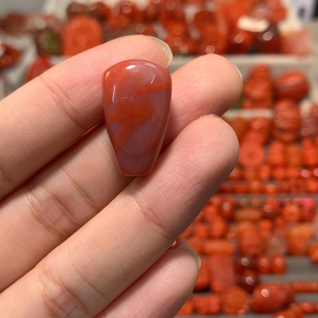 【闪购商品】未镶嵌特色三通南红玛瑙