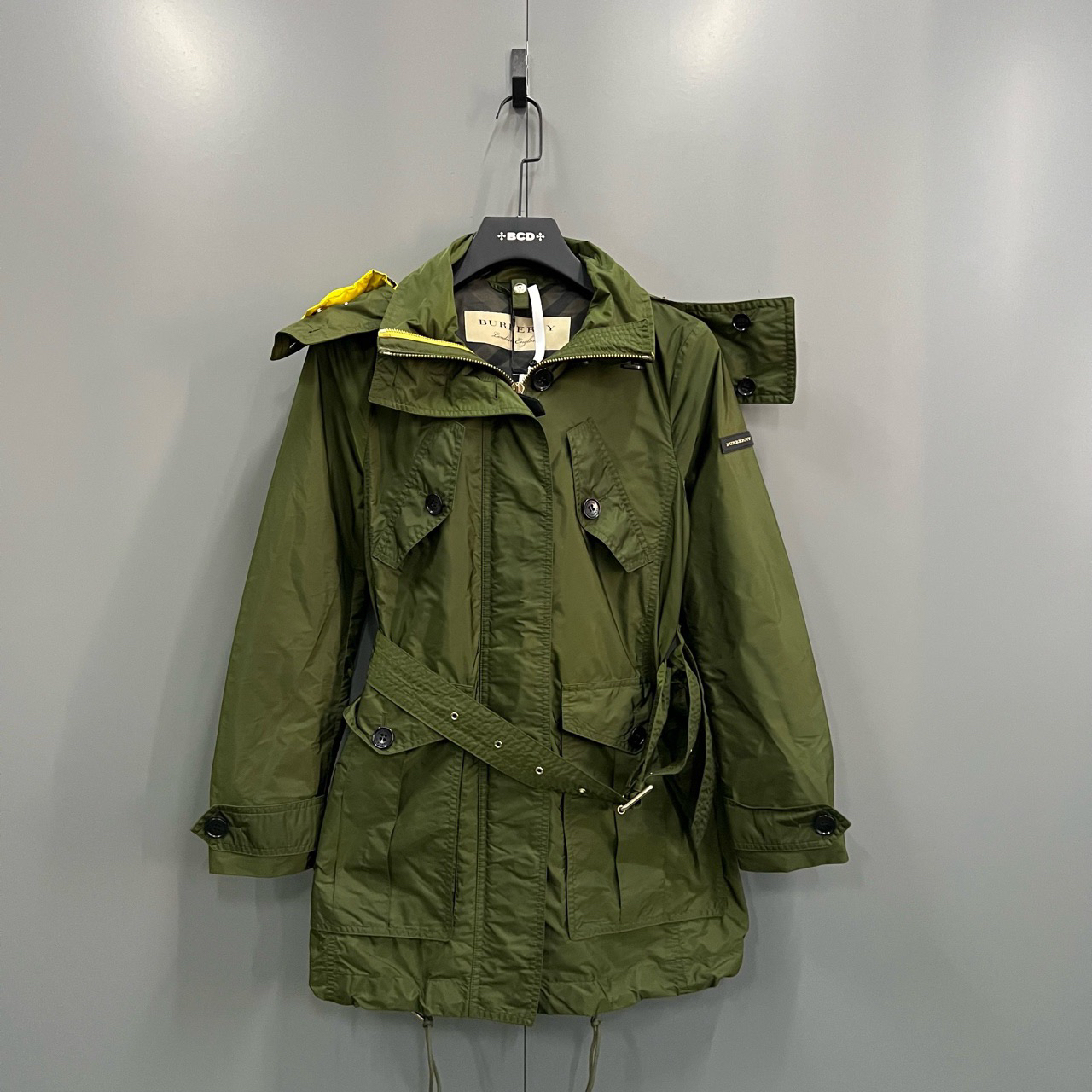 95新 BURBERRY/博柏利 （jp）216军绿徽标外套 34码/98新/1