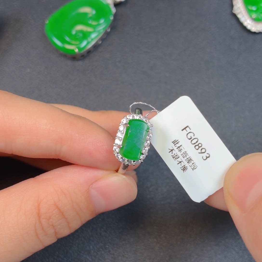 翡翠银S925镶嵌颈饰