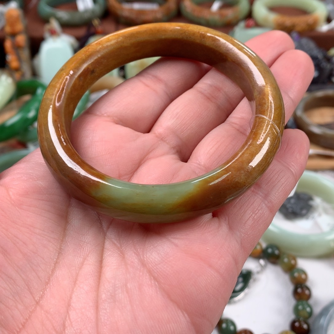 和田玉手镯未镶嵌59_60口径