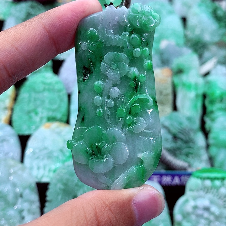 翡翠未镶嵌吊坠(不含链)