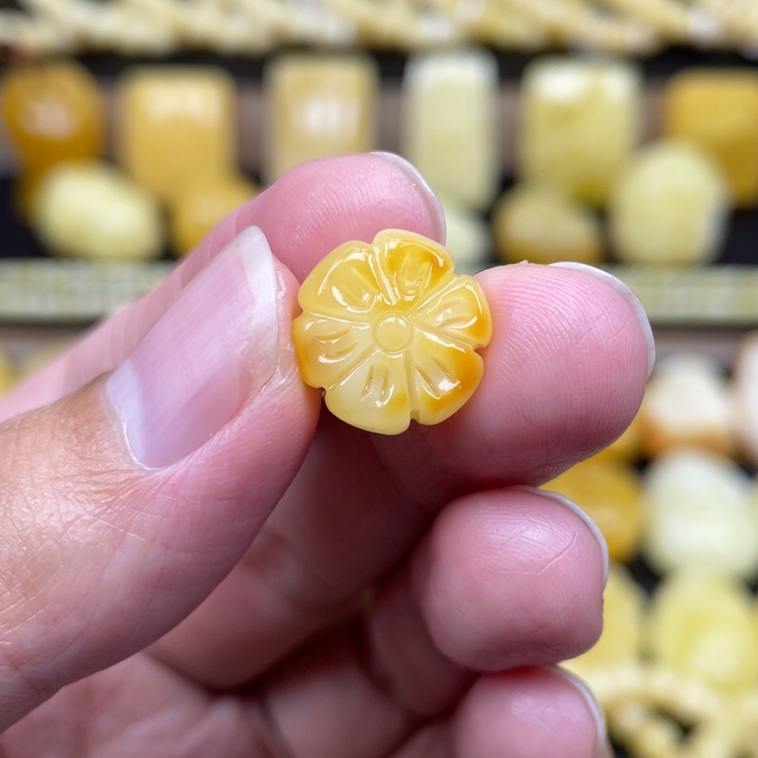 琥珀未镶嵌裸石琥珀蜜蜡