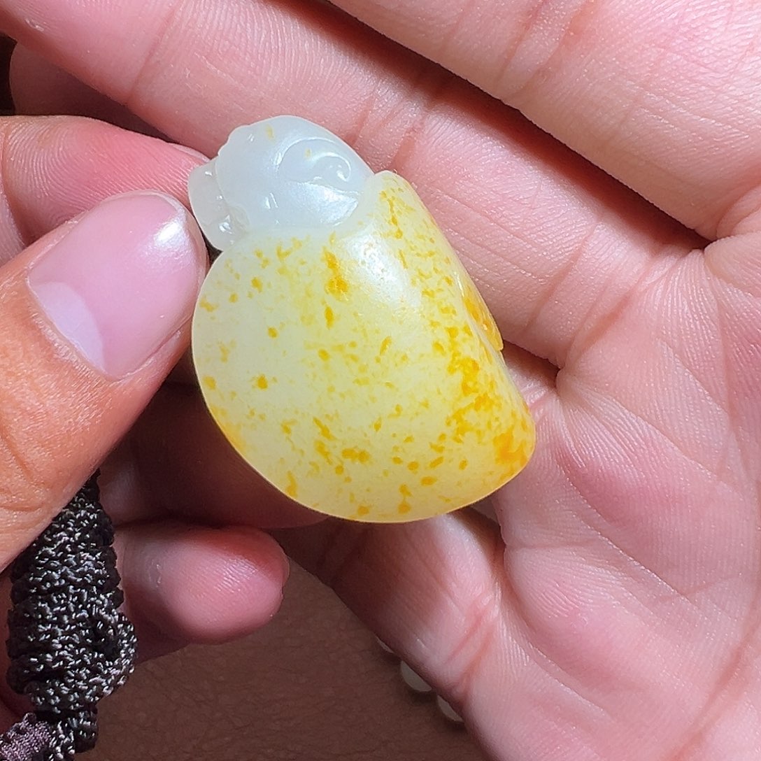 大***水和田玉未镶嵌颈饰