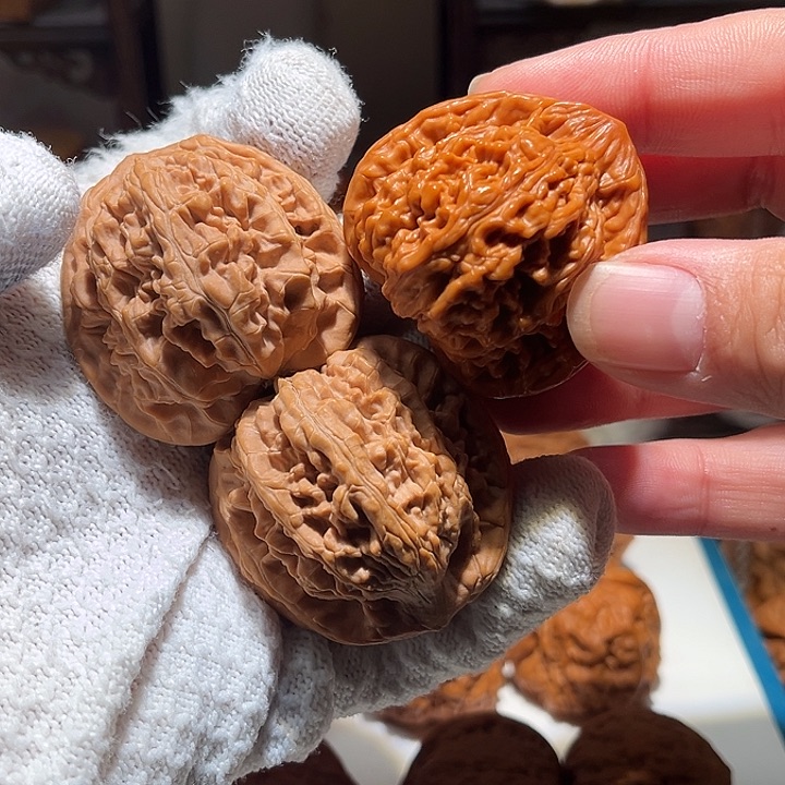 吊坠文玩核桃一代望月