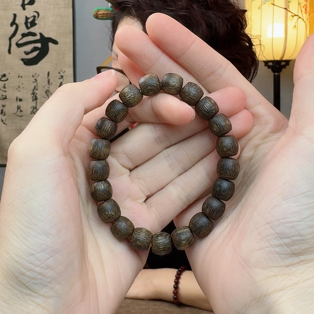 沉香手串双***9海南尖峰岭虫漏0.9