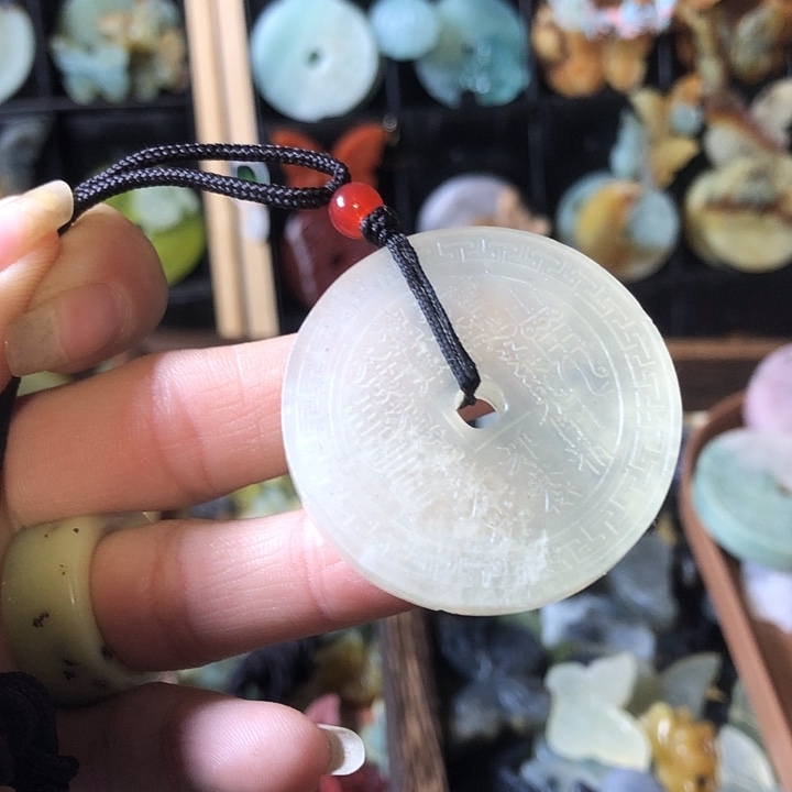 岫玉未镶嵌岫玉挂件