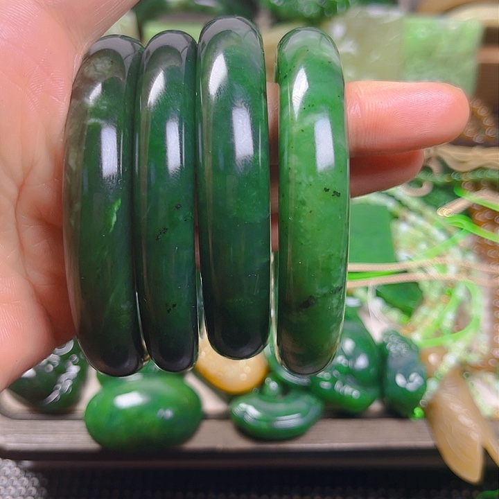 未镶嵌和田玉（糖玉）珠宝半成品A****？